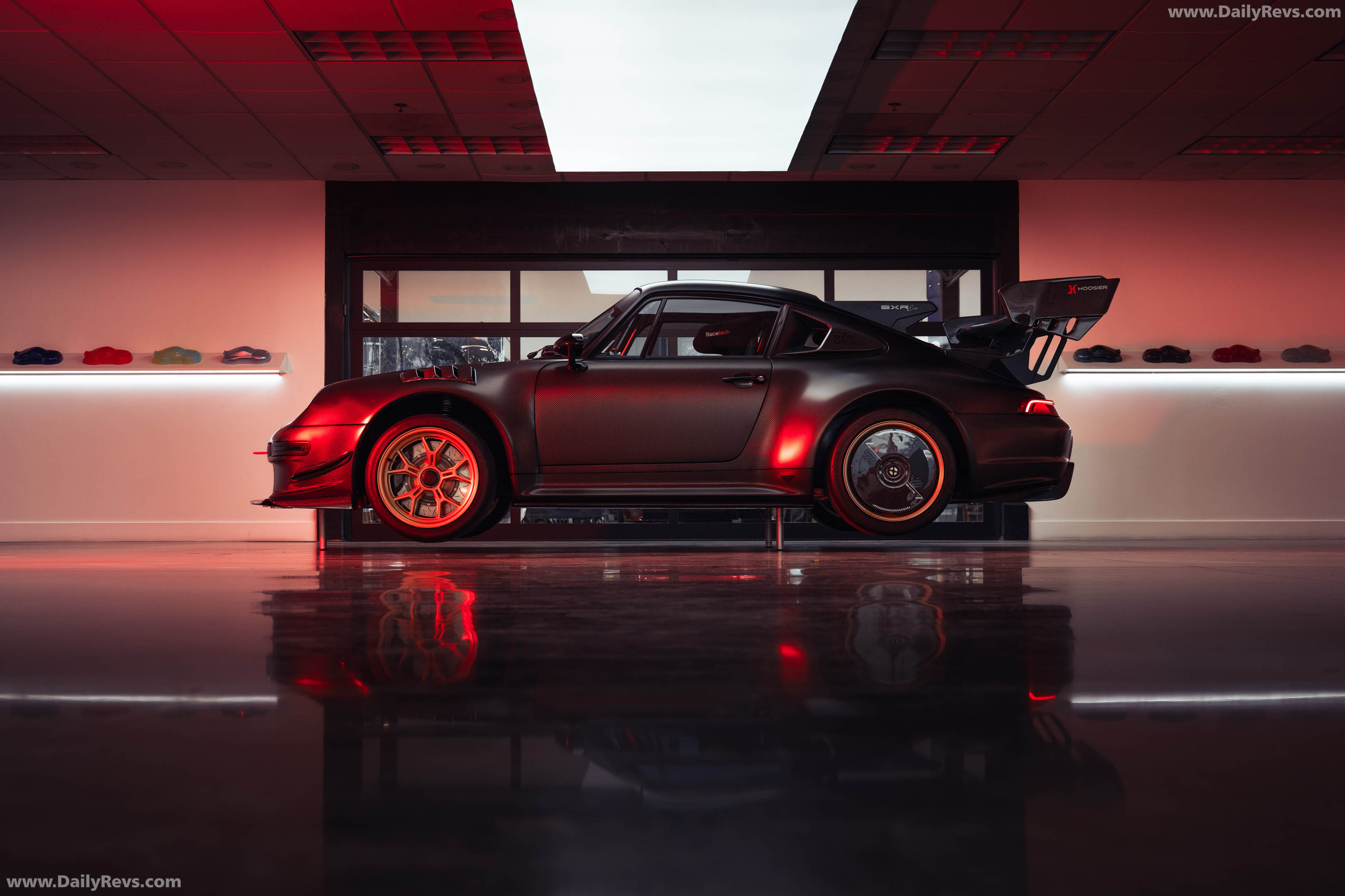 2027 Gunther Werks GXR-Evo Side View
